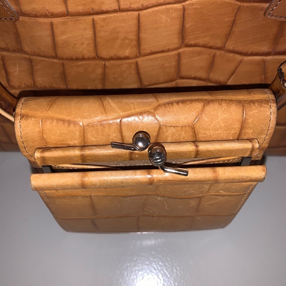 Authentic Dooney and Bourke purse and wallet - Picture 6 of 8